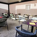 Logis & Restaurant D'angleterre Hotel