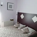 Hotel Logis & Restaurant D'angleterre 3*