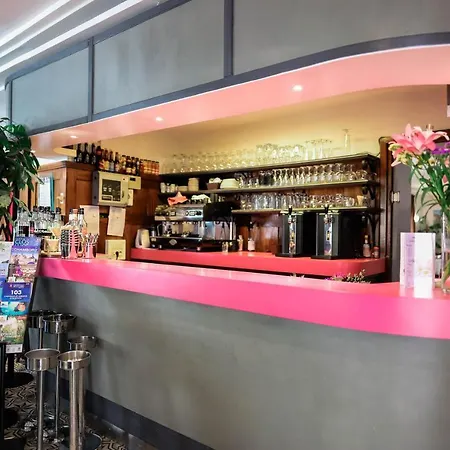 Logis & Restaurant D'angleterre Hotel 3*