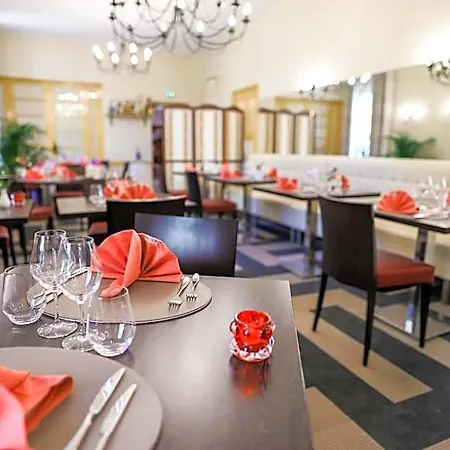 Logis & Restaurant D'angleterre 호텔