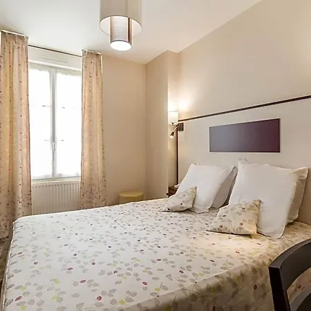 호텔 Logis & Restaurant D'angleterre Saint-Calais