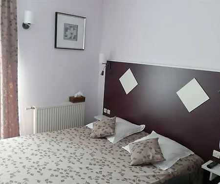 Hotel Logis & Restaurant D'angleterre 3*
