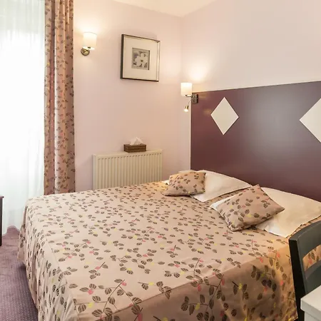 Logis & Restaurant D'angleterre Hotel Saint-Calais